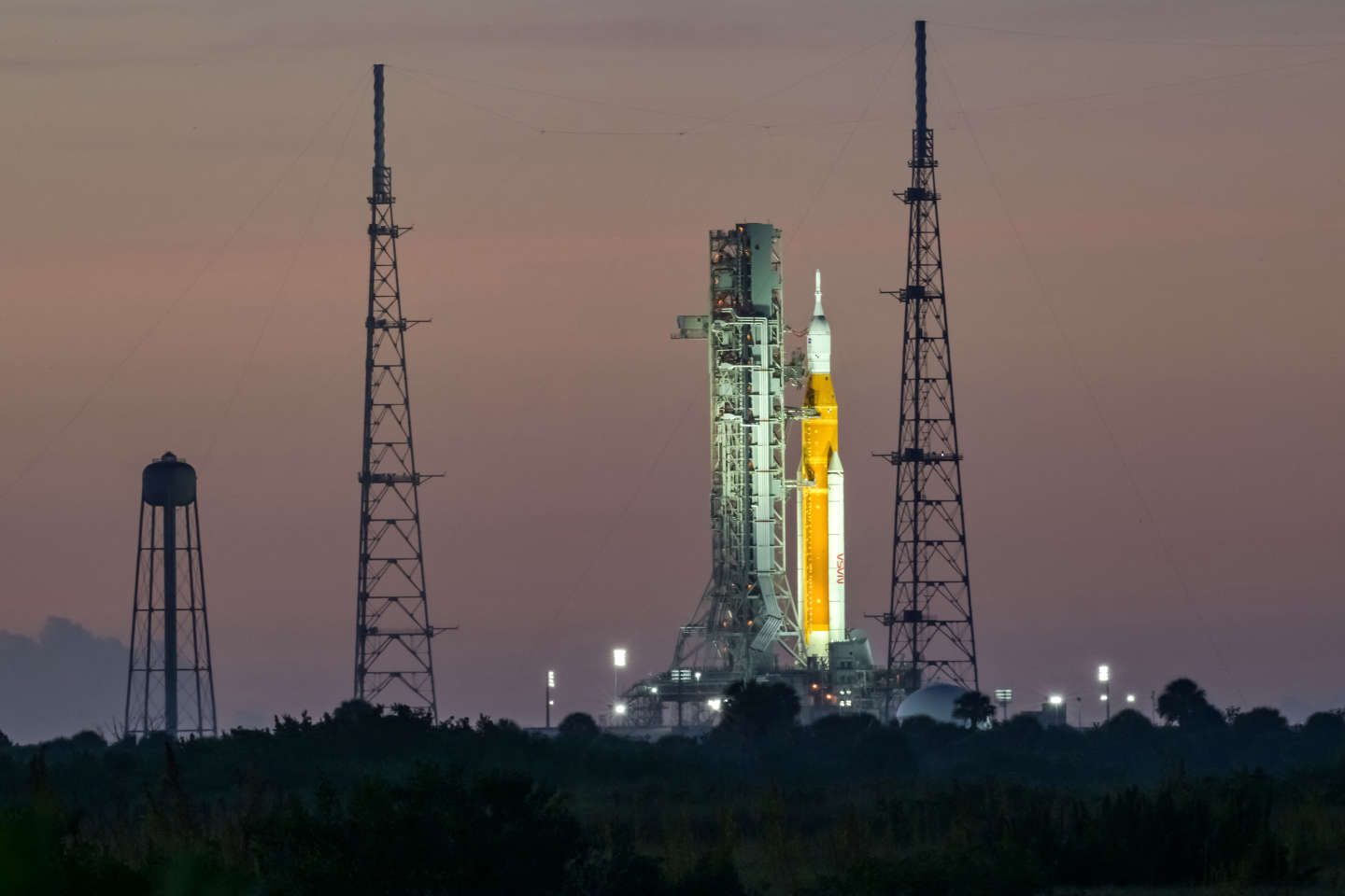 The Launch Of Nasa S Massive Rocket To The Moon Has Been Postponed Again