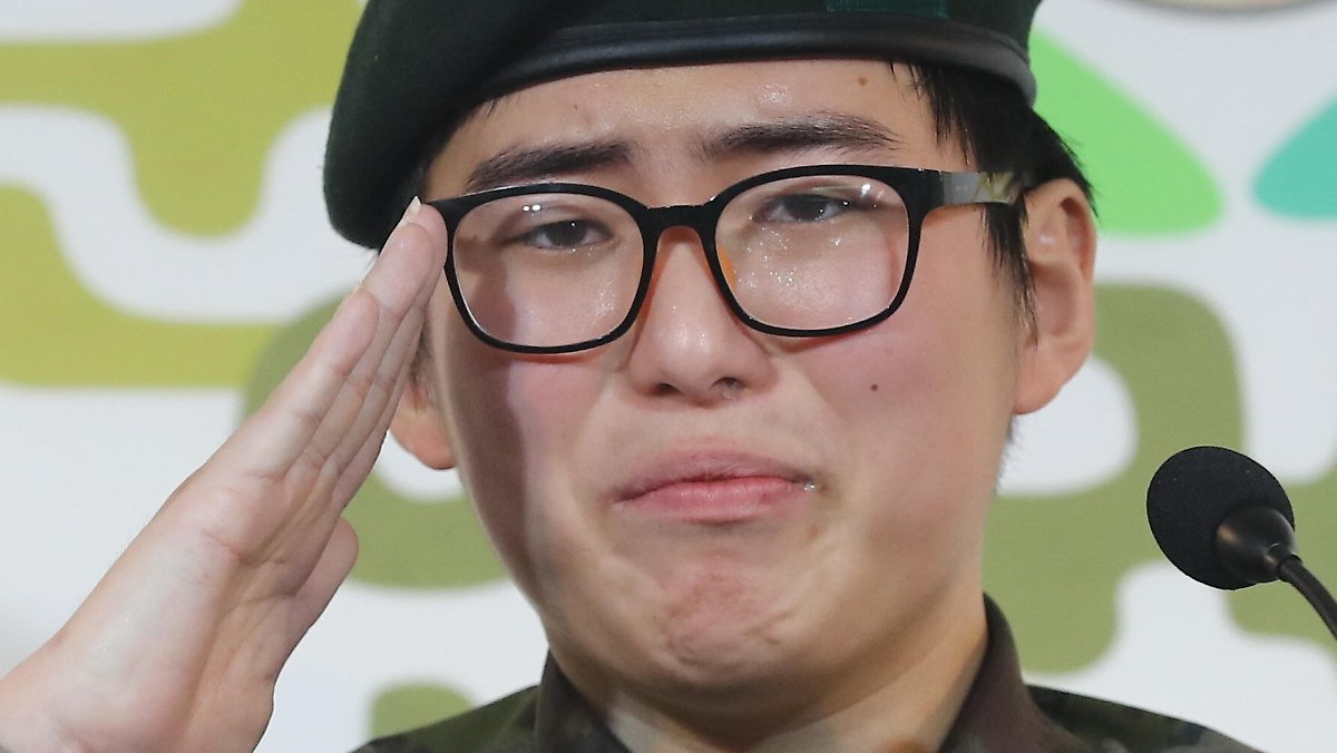 Demobilized from the Army for surgery: South Korea's first transgender female soldier has died