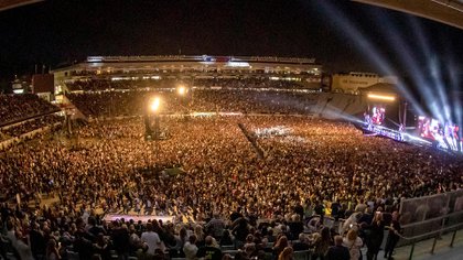 50 thousand spectators in the stadium (AP)