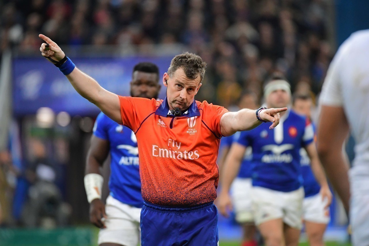 Fourteenth place: Nigel Owens honored Jerome Kainu for “his last match in Toulouse”