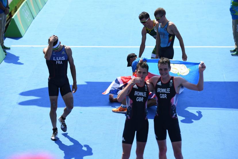 In Rio, Vincent Lewis tried it all by following the Brownlee brothers, before collapsing at the end of the race and finishing seventh.  (P. Lahalle/Team)