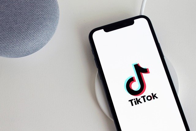 TikTok bans the Milk Crate challenge, which is considered too dangerous