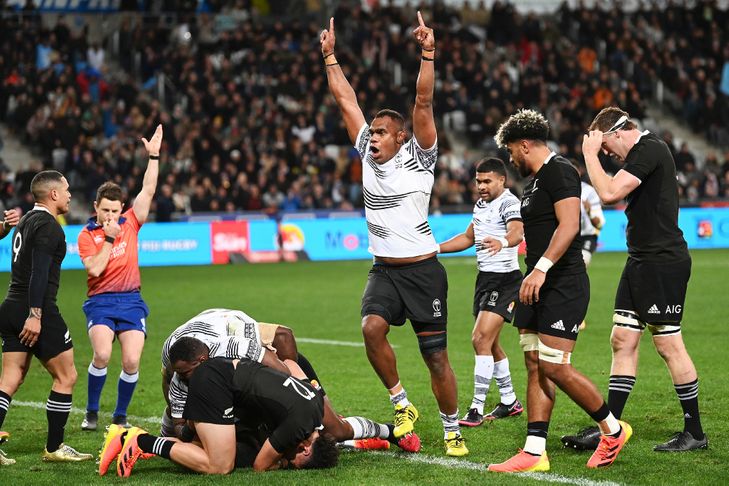 Rugby: New Zealand finishes strong against Fiji