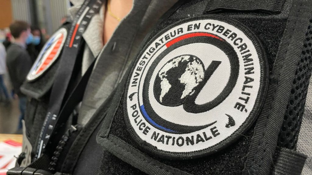 How French Internet investigators dismantled a large hacker network in Switzerland and Ukraine