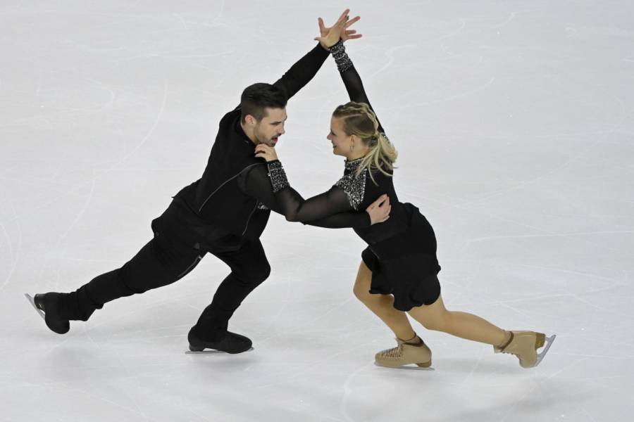 Hubbell-Donohue Dominates Dance at Skate America 2021, According to Chock-Bates - OA Sport