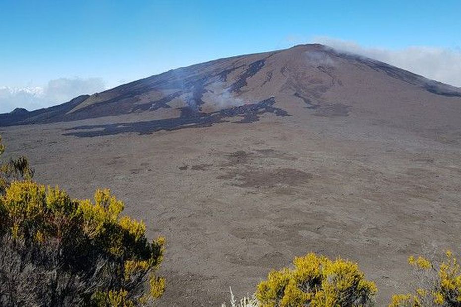 Piton de la Fournaise eruption, safety rules change