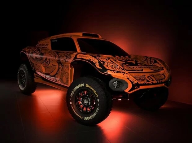 Here are the first pictures of the McLaren 4x4