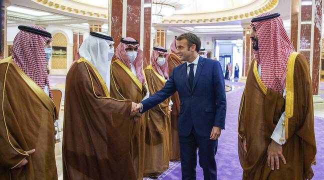 Emmanuel Macron wants to settle the crisis between Beirut and Riyadh during his visit to Saudi Arabia
