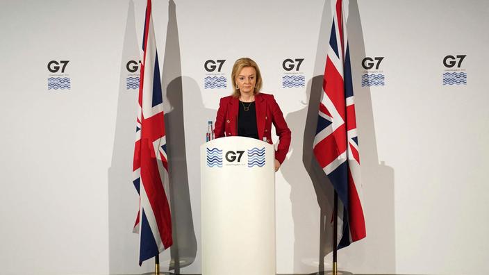 Liz Truss, la ministre des Affaires étrangères britannique avait, la veille, invité à l'unité face au comportement de la Russie.