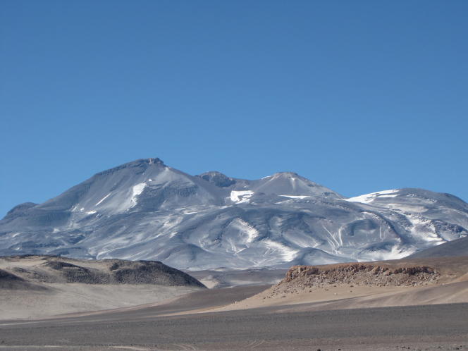 Nevado Ojos del Salado, the Andean volcano on the border of Argentina and Chile, rises to 6,891 meters above sea level.