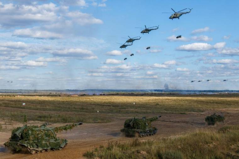 This photo taken by the Russian Defense Ministry shows its army during a joint military exercise with Belarus on September 13, 2021, east of Moscow.  (Russian Ministry of Defense/paper)