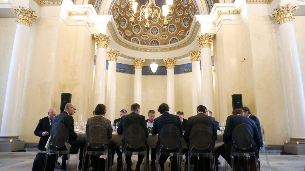 German, Russian, Ukrainian and French diplomatic advisors met in Paris to try to find a way out of the crisis
