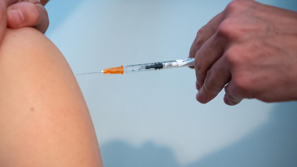 New Zealanders can be vaccinated ten times in one day - for money