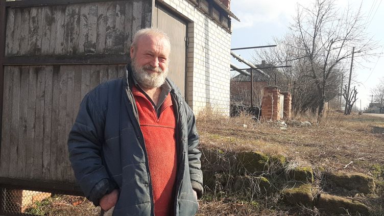 Yevgeny, a retired peasant from the village of Adamska located in the Donbass, on February 22, 2022 (VALENTIN DUNATE / RADIO FRANCE)