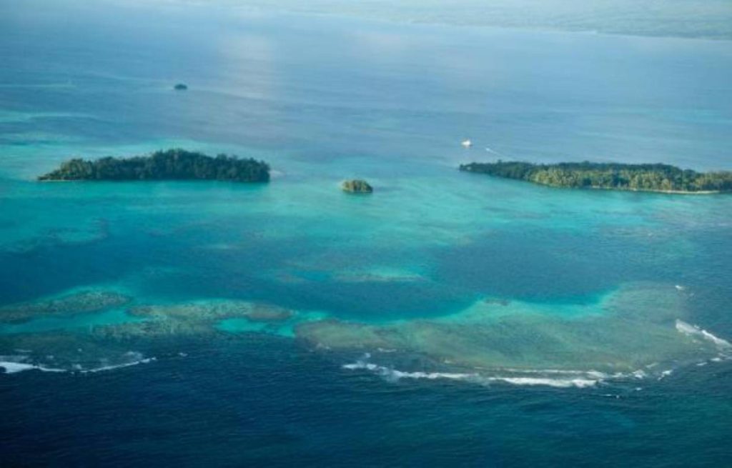 In Solomon Islands, US warns against any Chinese military "installation"