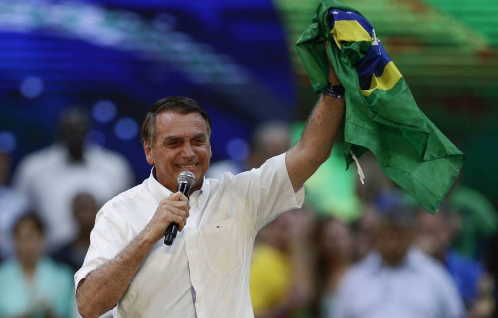 Bolsonaro begins his re-election bid against Lula