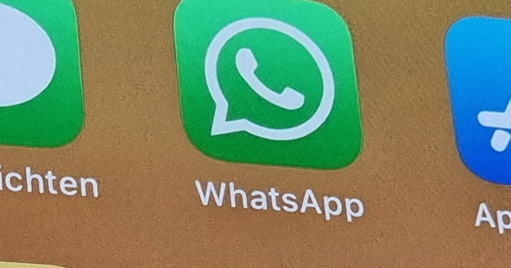 WhatsApp will soon allow you to communicate privately