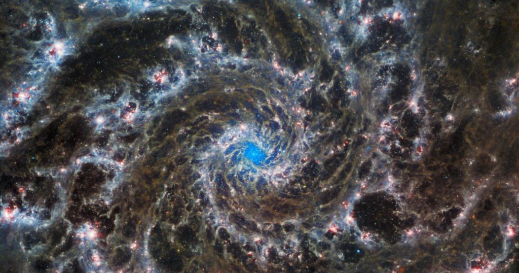 Luxurious spiral galaxy in the eye of the James Webb Telescope