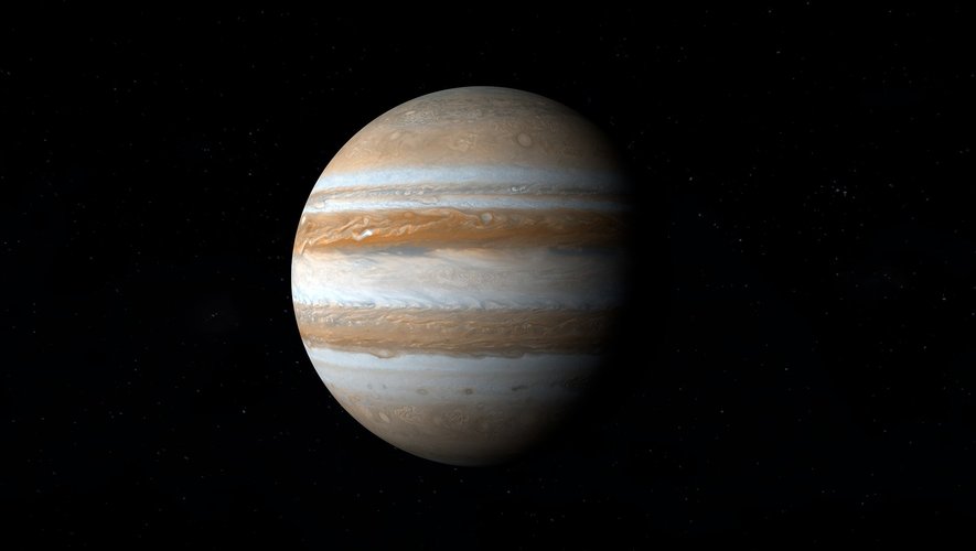 Bright, close and aligned with Earth and Sun... Jupiter will reveal itself rarely these days