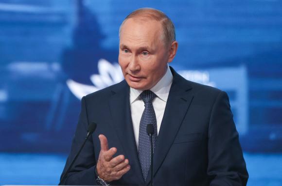 Speaking at an economic forum focused on Asia in Vladivostok, Vladimir Putin said: 