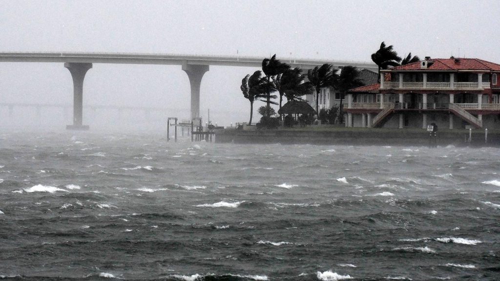 LIVE - Hurricane Ian in Florida: "Disaster Floods", 1 million homes without electricity