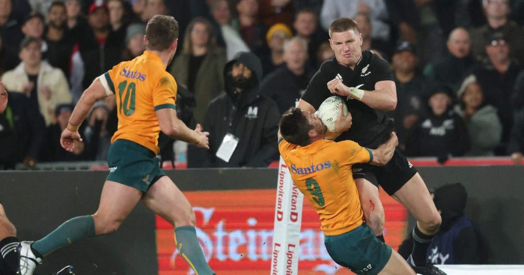 Rugby Championship: New Zealand beat Australia