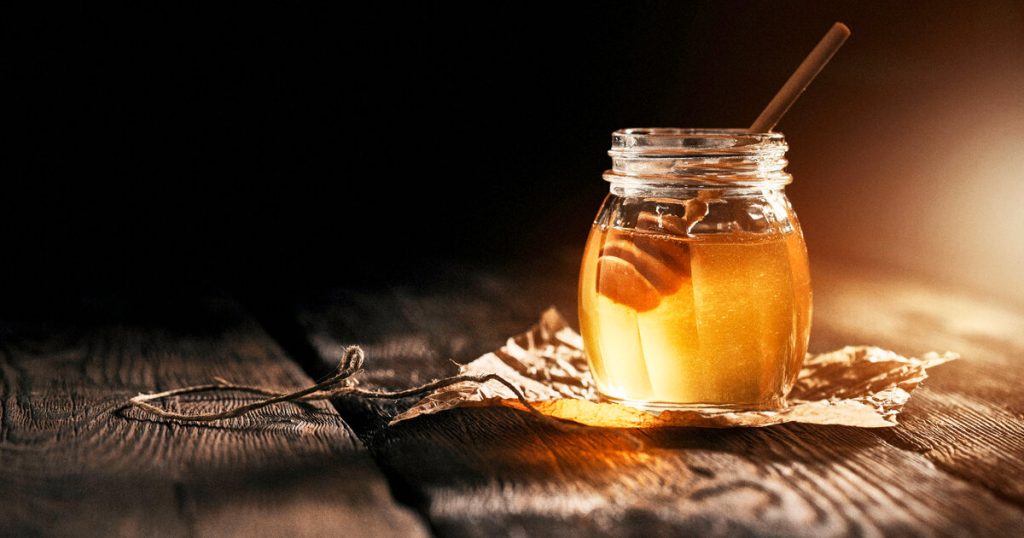 Honey for cuts and colds: how well does a natural product work?