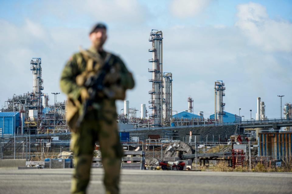 A soldier in front of a gas facility in Norway - AFP