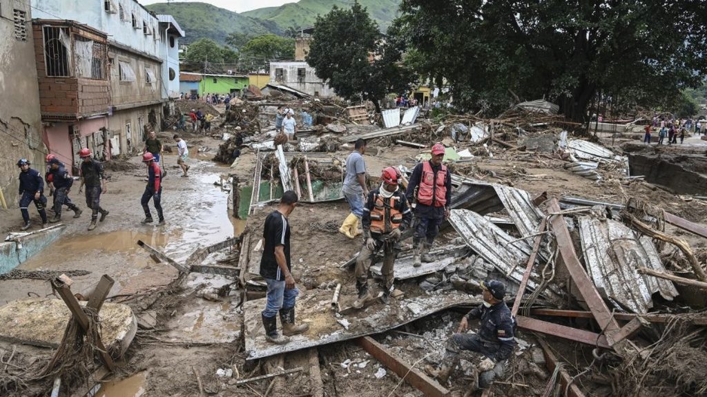 At least 36 dead and 56 missing in a landslide