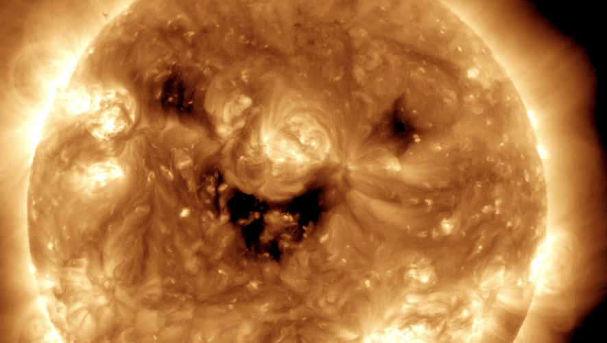 Unusual: NASA is photographing the sun smiling, but it is not reassuring