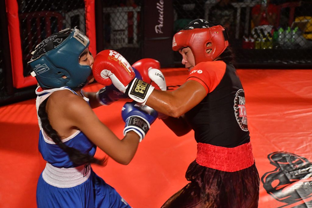 Boxing match between mother/daughter at the Crystal Veneti Memorial • TNTV Tahiti Nui Télévision