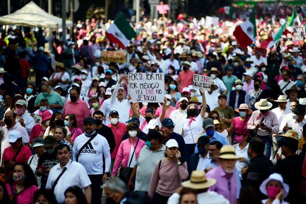 Tens of thousands demonstrate against the president's electoral reform project