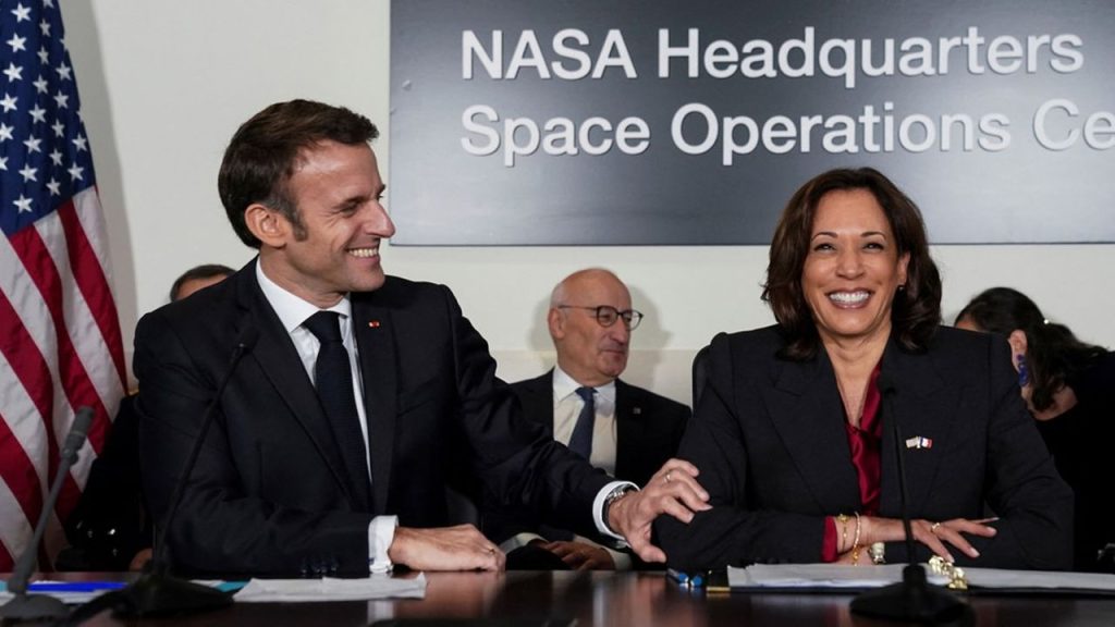 Emmanuel Macron et Kamala Harris ont visité le siège de la Nasa et répété leur volonté d'oeuvrer pour une industrie spatiale au service de la lutte contre les changements climatiques et au service des hommes.