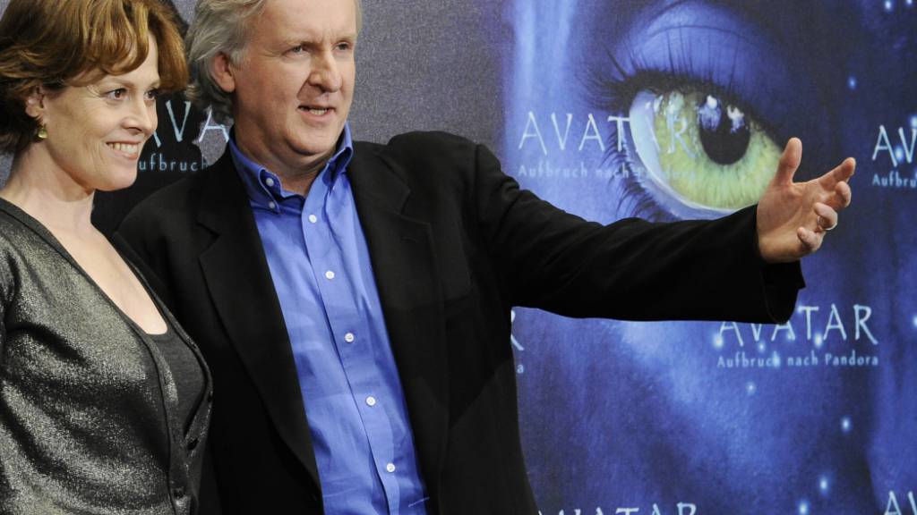 It's finally time: James Cameron presents 'Avatar 2'