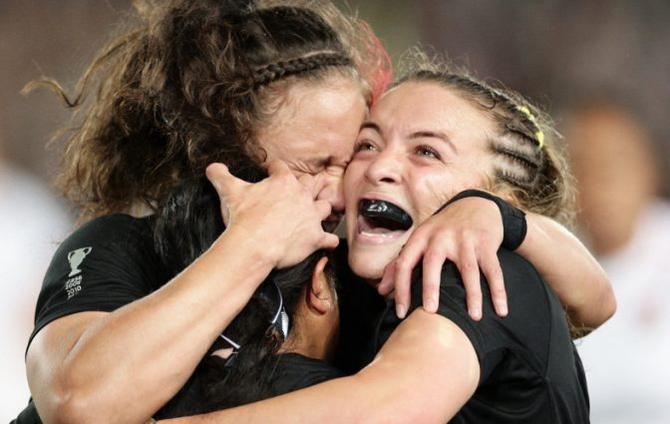 New Zealand beat England to claim their sixth title