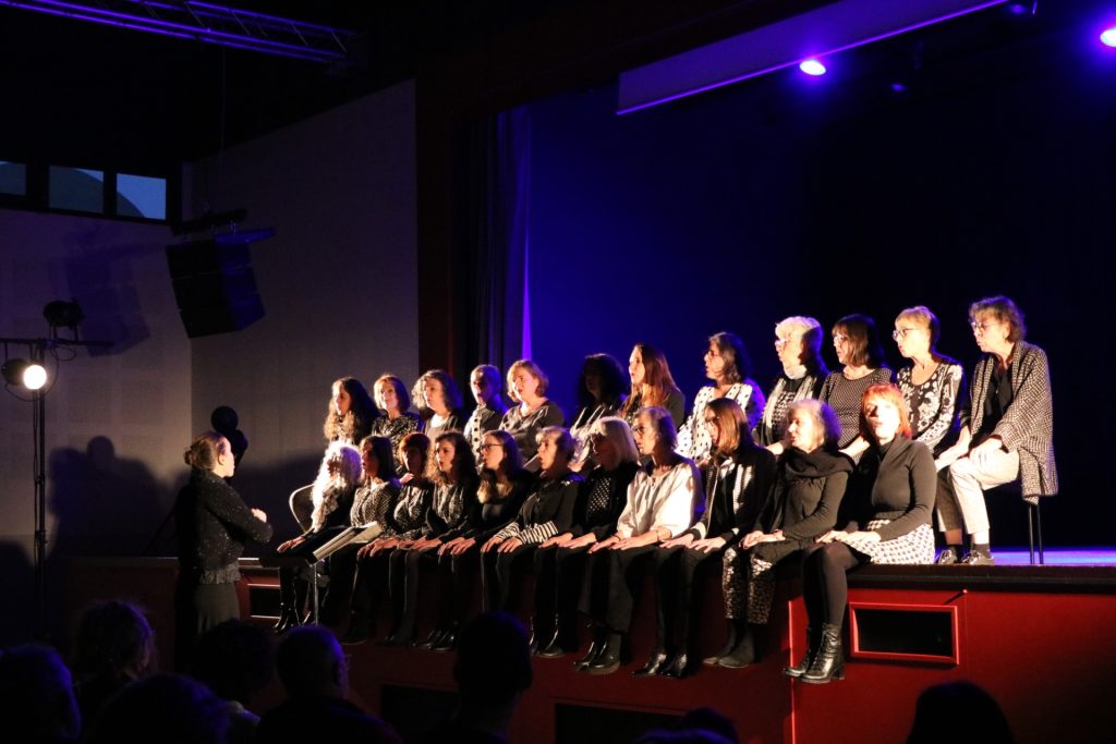 Vocal workshops “Musique Pluriel” at Espace Brassens in Saint Rémy for a concert organized by “Saint Rémy Patrimoine”.